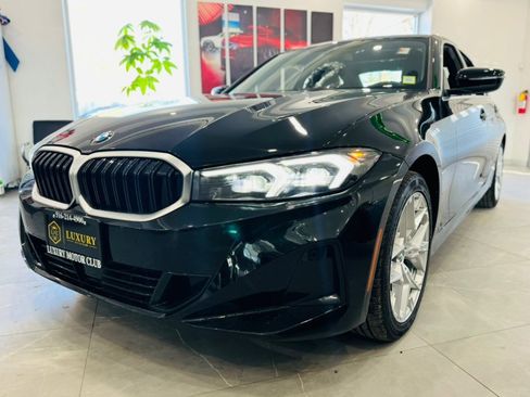 Used 2025 BMW 330i xDrive Sedan image 3