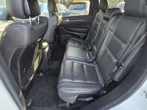 Used 2014 Jeep Grand Cherokee Laredo image 13
