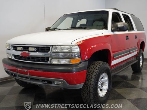 Used 2004 Chevrolet Suburban 2500 AWD/4WD image 19