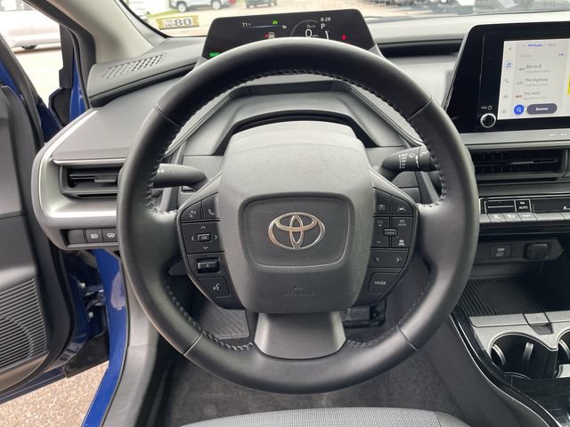 Used 2024 Toyota Prius LE FWD image 15