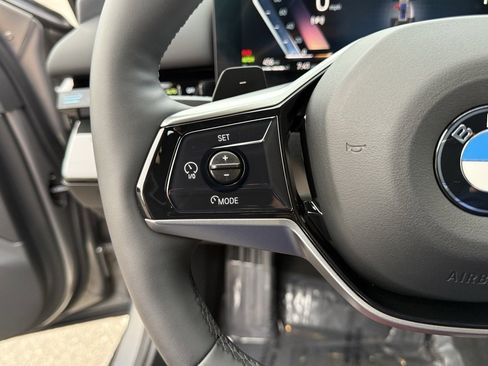 Used 2025 BMW 530i image 23