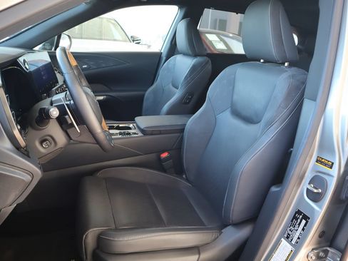Used 2024 Lexus RX 450h AWD w/ Luxury Package image 30