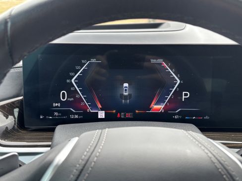 Certified 2024 BMW X7 xDrive40i w/ Executive Package image 21