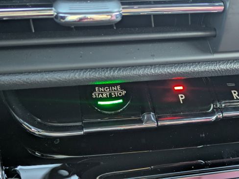 Used 2023 Lincoln Corsair Reserve w/ Equipment Group 201A image 27