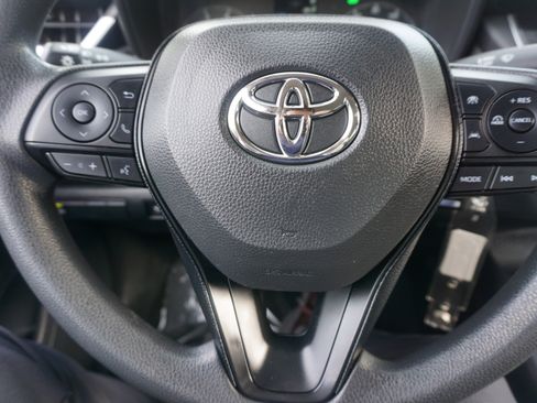 Used 2023 Toyota Corolla LE FWD image 8
