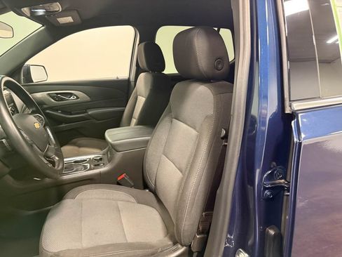 Used 2023 Chevrolet Traverse LT w/ LPO, Floor Liner Package AWD/4WD image 58