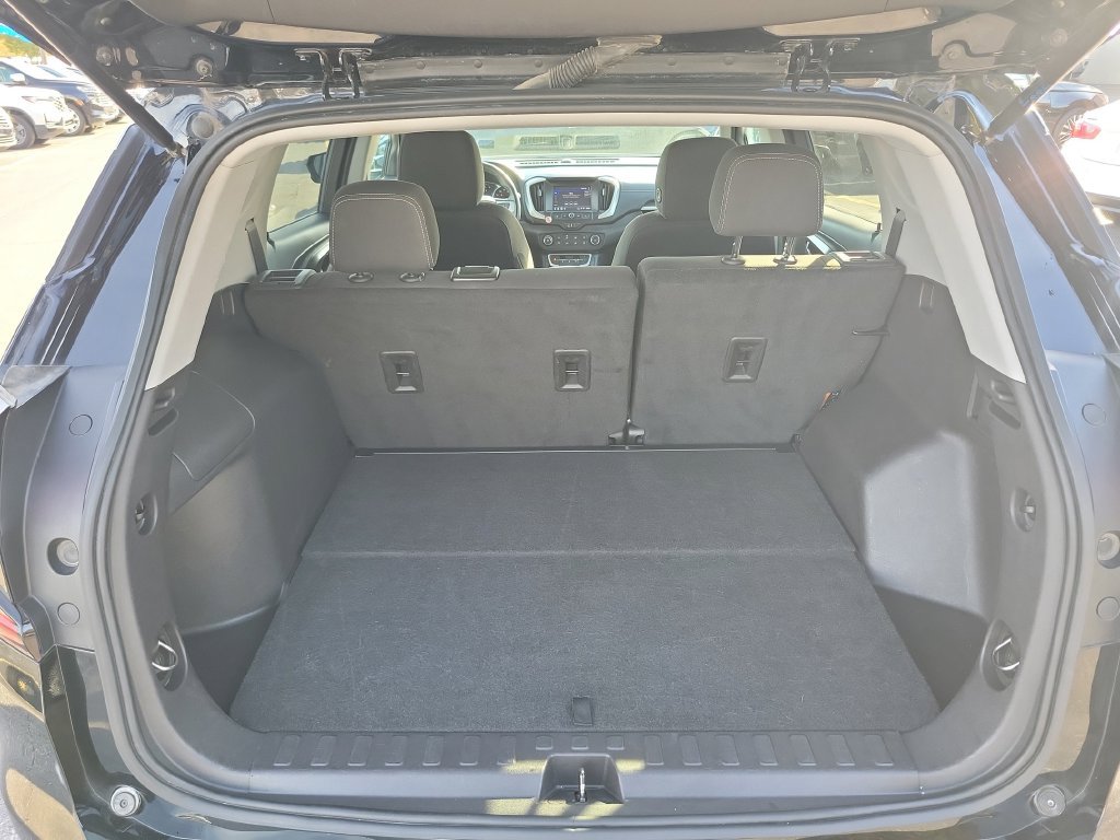Used 2024 GMC Terrain SLE FWD image 13