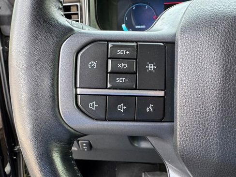 Used 2023 Ford F350 Lariat w/ Tow Technology Package AWD/4WD image 39