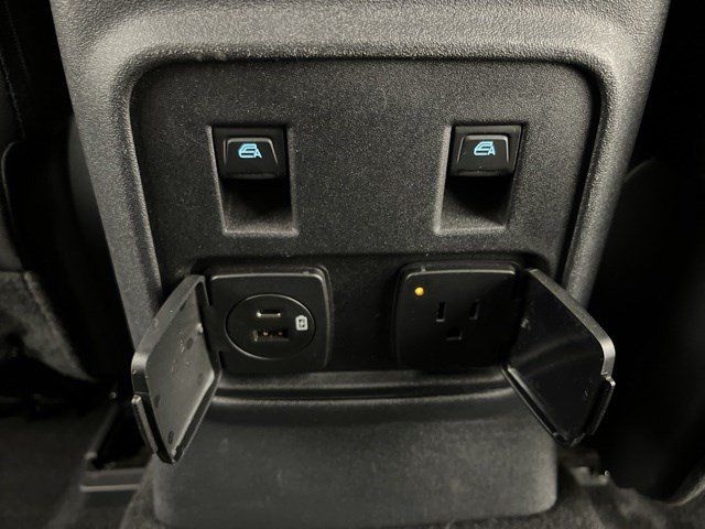 Used 2023 Ford Bronco Wildtrak AWD/4WD image 38