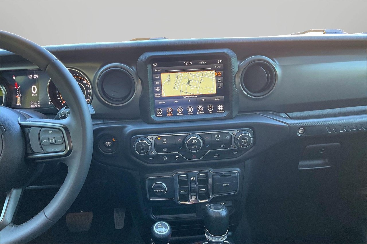 Used 2023 Jeep Wrangler Unlimited Sport AWD/4WD image 12