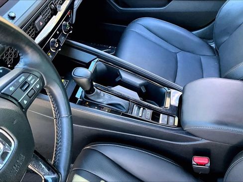 Used 2025 Honda Accord Sport image 13