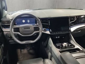 Used 2022 Jeep Grand Wagoneer Series III w/ HD Trailer Tow Package AWD/4WD video 2