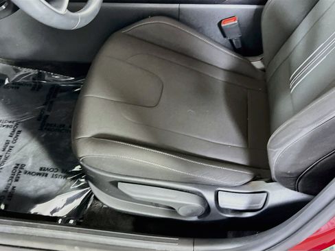 Used 2023 Hyundai Elantra SEL w/ Convenience Package FWD image 19