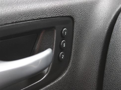 Used 2016 Dodge Charger R/T Scat Pack w/ Technology Group image 29