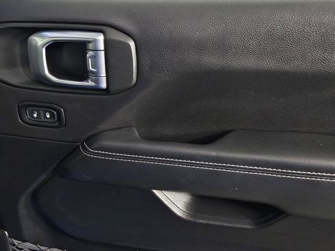 Used 2023 Jeep Wrangler Unlimited Sahara w/ Cold Weather Group image 34