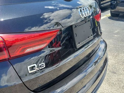 Used 2021 Audi Q3 2.0T Premium Plus w/ Premium Plus Package AWD/4WD image 5