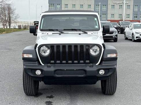 Used 2023 Jeep Wrangler Sport AWD/4WD image 29