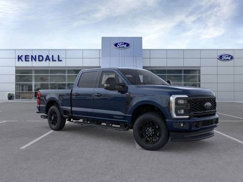 New 2025 Ford F350 XLT w/ Black Appearance Package image 7
