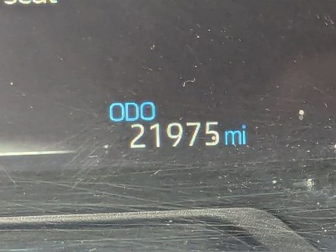 Used 2025 Toyota RAV4 XLE image 34