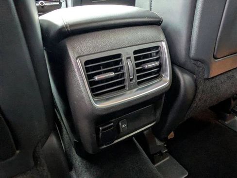 Used 2019 INFINITI QX50 Luxe image 16