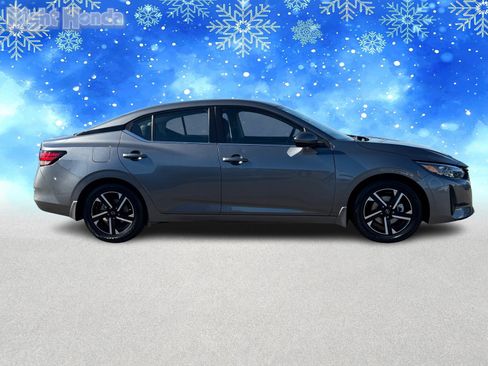 Used 2024 Nissan Sentra SV image 8