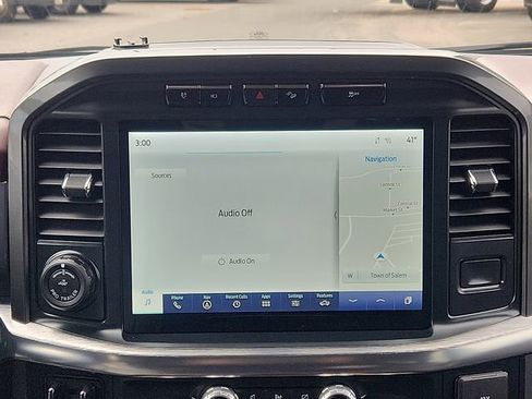 Used 2023 Ford F150 Lariat image 16