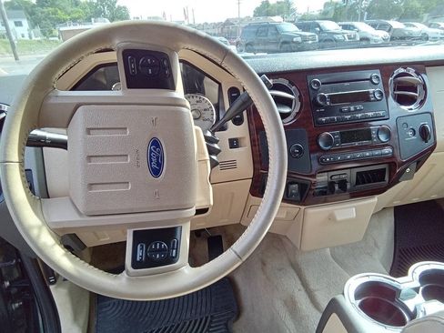 Used 2008 Ford F250 Lariat AWD/4WD image 12