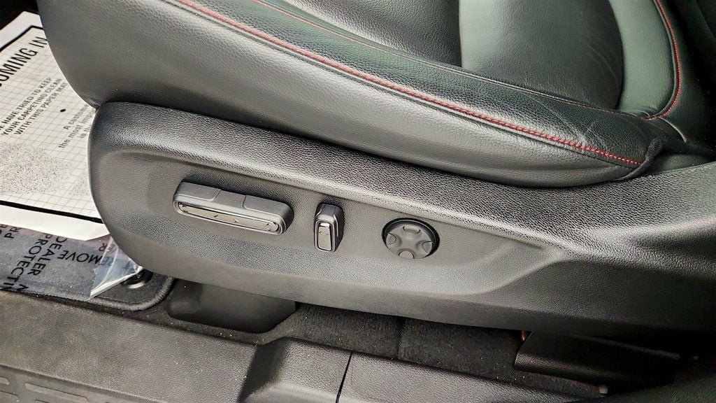 Used 2023 Honda Odyssey Sport image 12