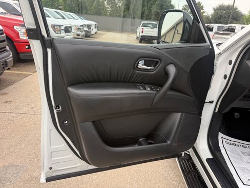 Used 2023 Nissan Armada SV RWD image 8