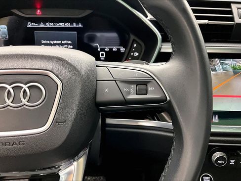 Used 2023 Audi Q3 2.0T Premium Plus w/ Premium Plus Package image 24