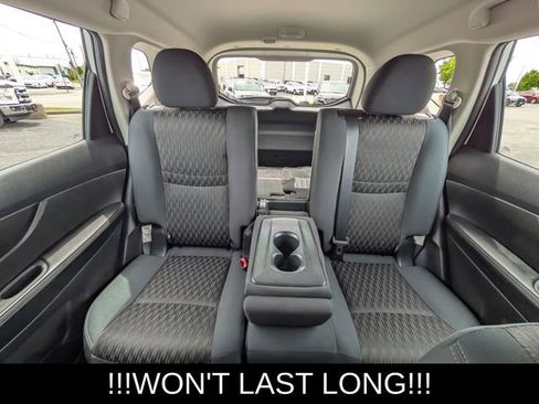 Used 2019 Nissan Rogue SV FWD image 19