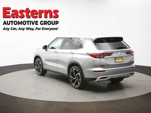 Used 2024 Mitsubishi Outlander SE image 63