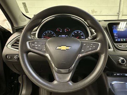 Used 2023 Chevrolet Malibu LT FWD image 7