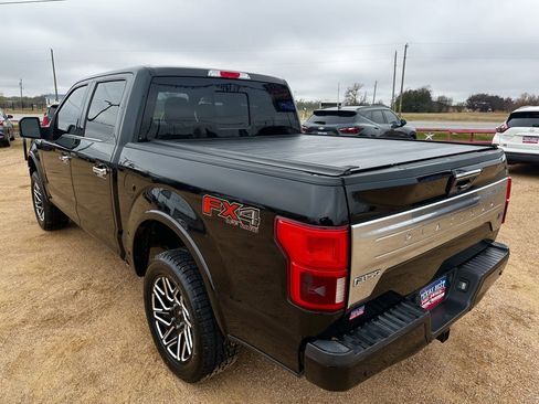 Used 2018 Ford F150 Platinum w/ Equipment Group 701A Luxury image 15