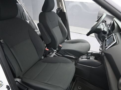 Used 2025 Nissan Kicks Play S image 25