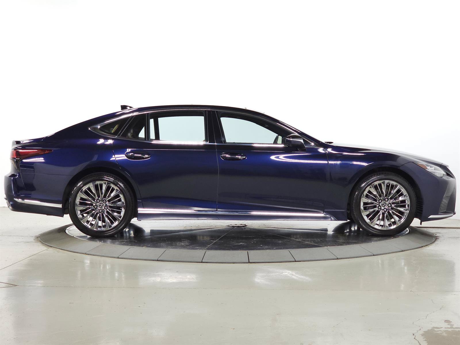 Used 2021 Lexus LS 500 AWD w/ Interior Upgrade Package image 12
