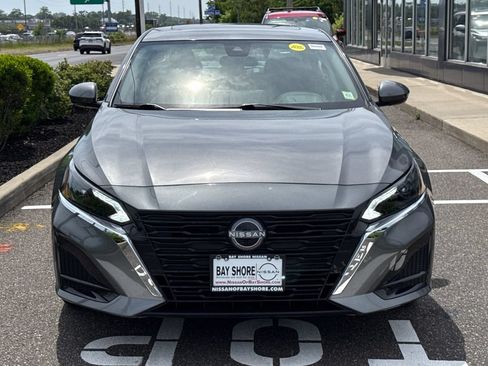 Certified 2025 Nissan Altima 2.5 SV w/ SV Premium Package FWD image 3