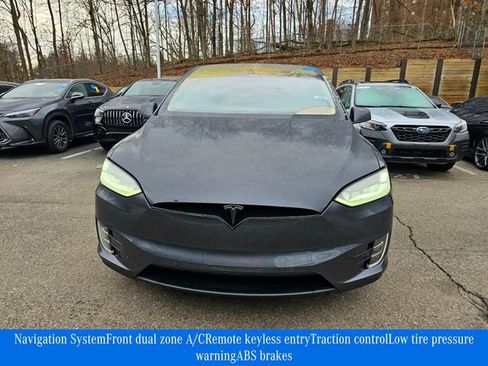 Used 2018 Tesla Model X 75D image 2