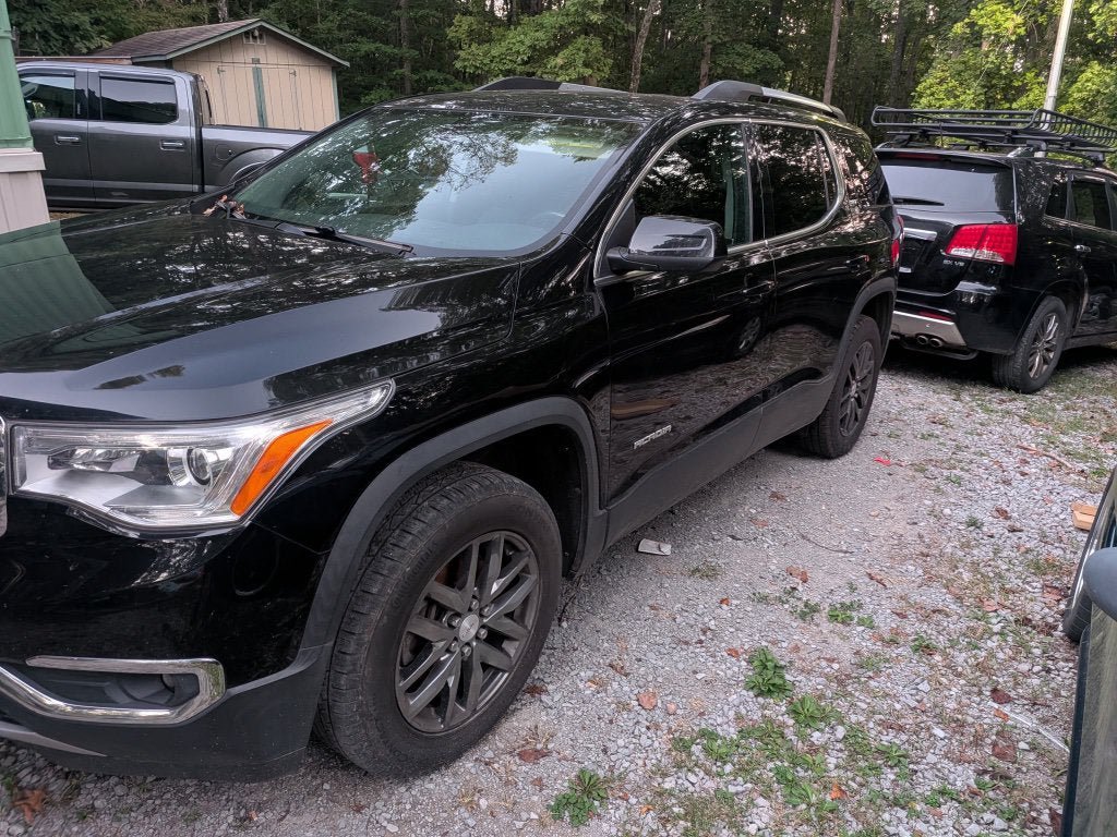 Used 2017 GMC Acadia SLT FWD image 4