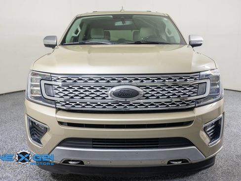 Used 2018 Ford Expedition Platinum AWD/4WD image 2