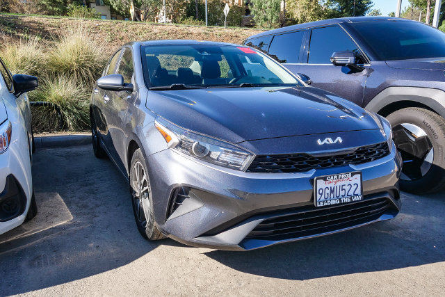 Used 2023 Kia Forte LXS FWD image 1