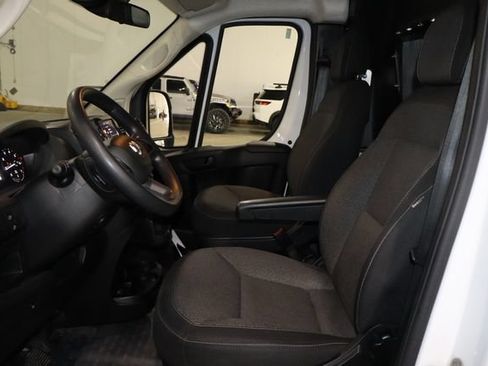 Used 2023 RAM ProMaster 2500 FWD image 7