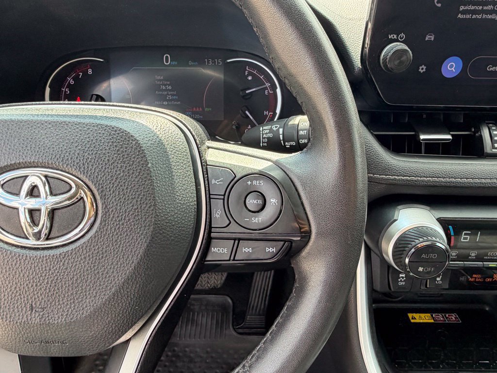 Used 2023 Toyota RAV4 XLE Premium FWD image 23
