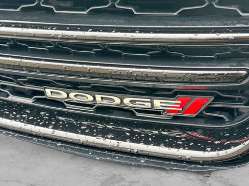 Used 2019 Dodge Charger SXT w/ Blacktop Package AWD/4WD image 11