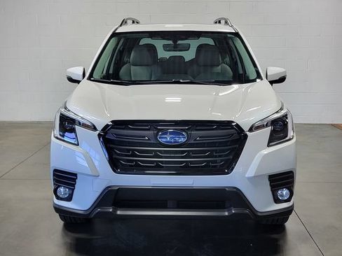 Certified 2023 Subaru Forester Limited AWD/4WD image 3