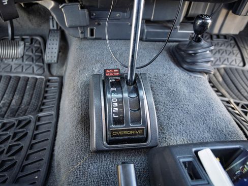 Used 1990 Toyota Land Cruiser AWD/4WD image 34