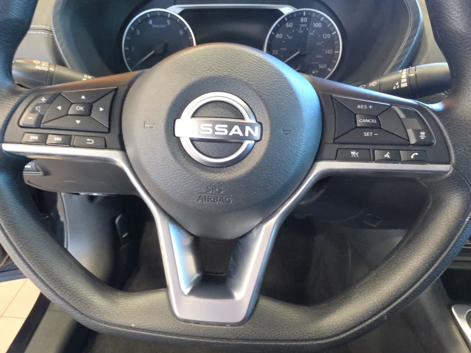 Used 2025 Nissan Sentra SV FWD image 17