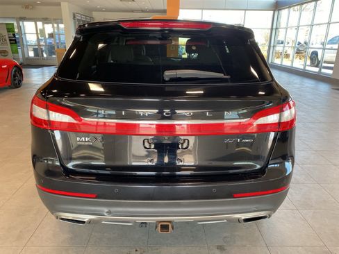 Used 2017 Lincoln MKX Black Label w/ Driver Assistance Package image 4