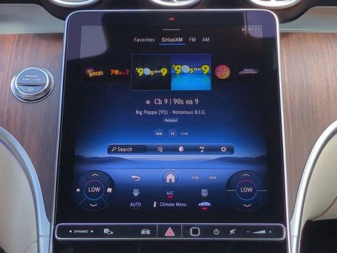 Used 2025 Mercedes-Benz C 300 Sedan image 17