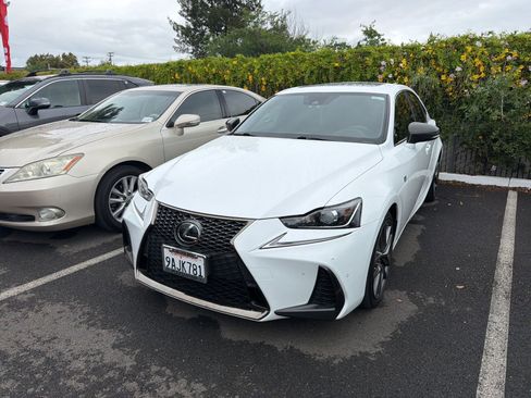 Used 2018 Lexus IS 300 F Sport image 3